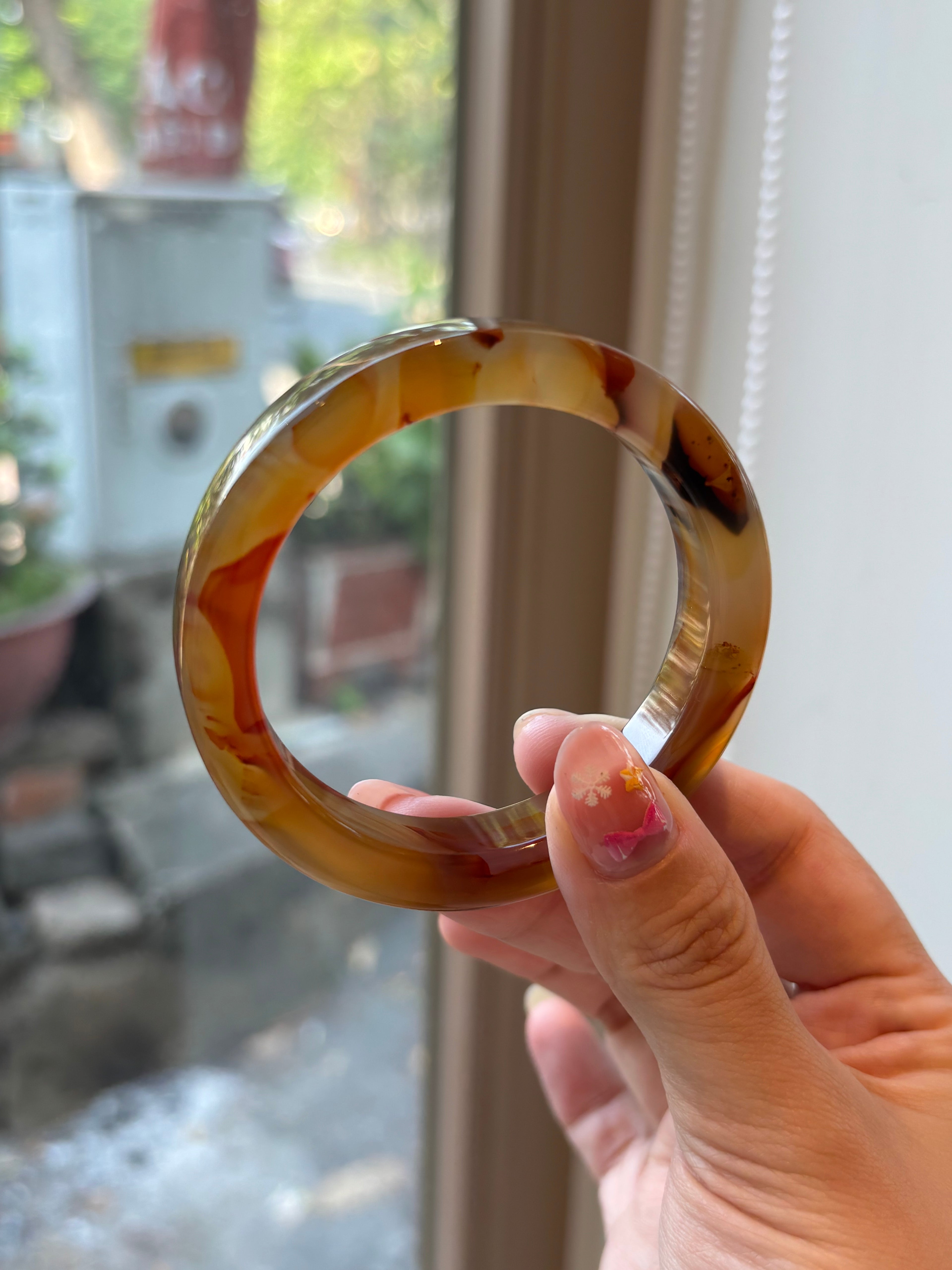 ◼️: Đỏ mật (53.7)