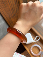 D: Đỏ mật (54.7)