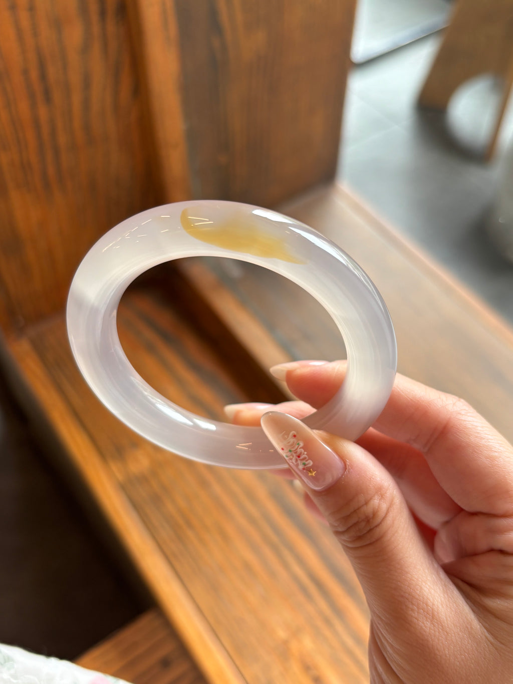 O: xám nhạt (54.85)